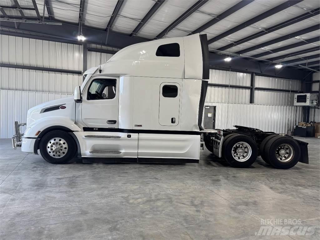 Peterbilt 579 Prime Movers