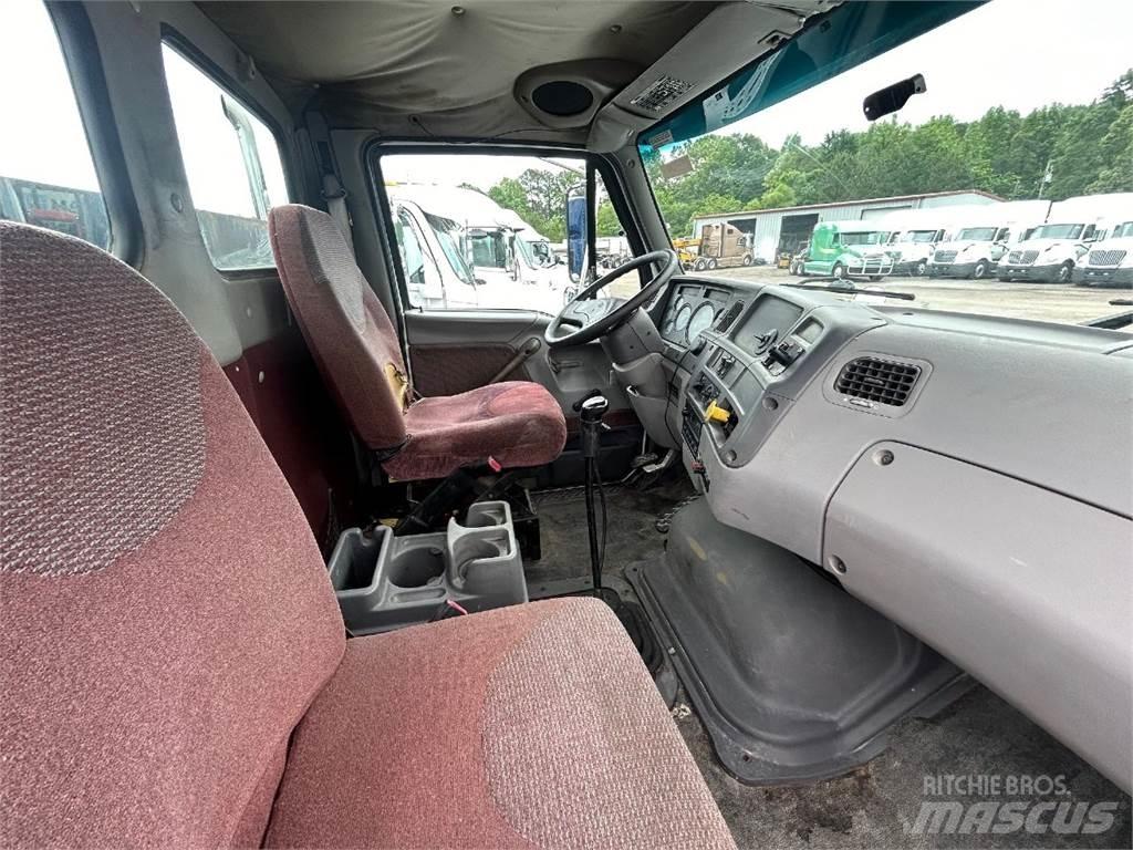 Sterling L7500 Flatbed / Dropside trucks