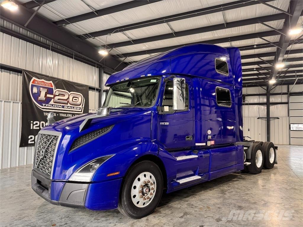 Volvo VNL860 Prime Movers