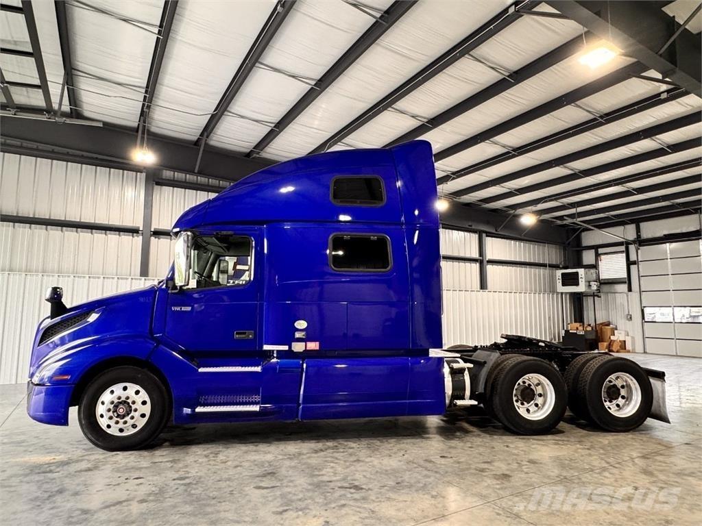 Volvo VNL860 Prime Movers