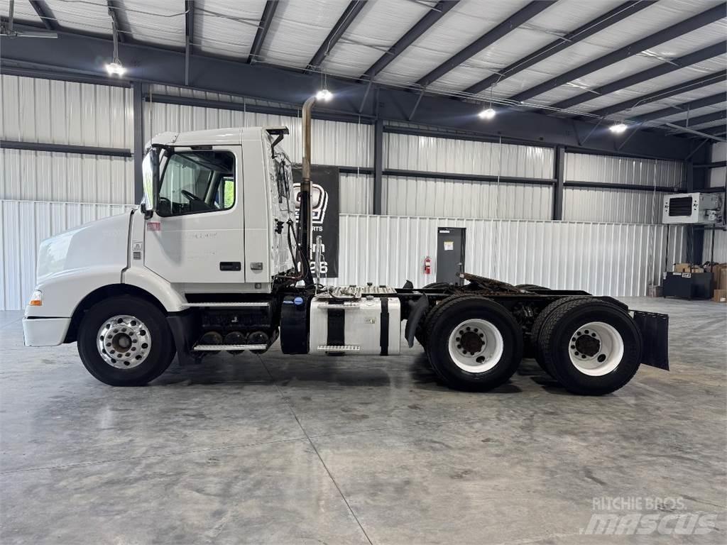 Volvo VNM Prime Movers