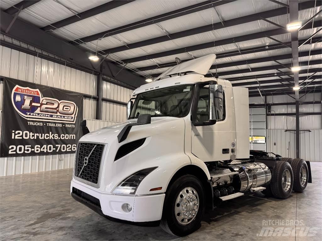 Volvo VNR64T300 Prime Movers