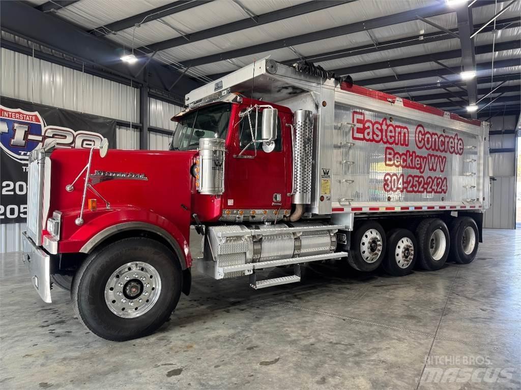 Western Star 4900 Tipper trucks