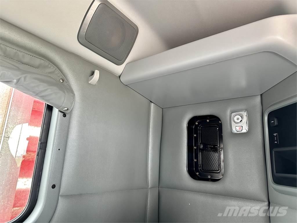Kenworth T880 Prime Movers