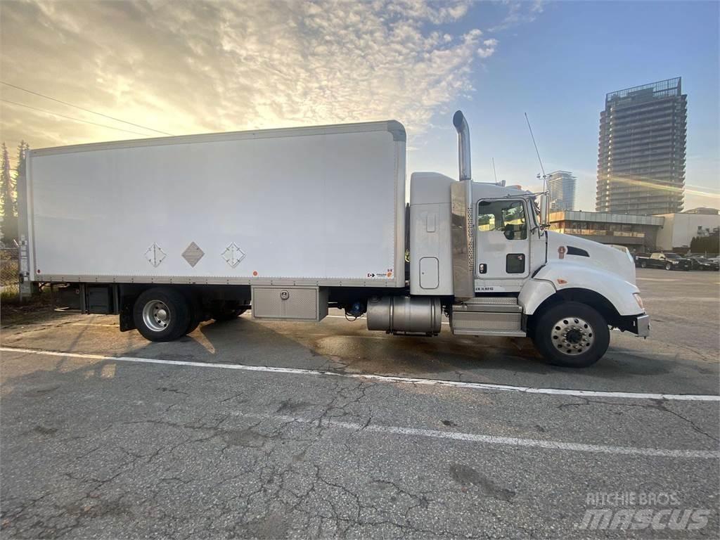 Kenworth T440 Chassis Cab trucks