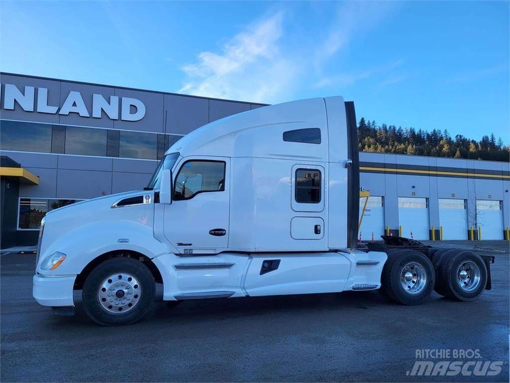 Kenworth T680 Chassis Cab trucks