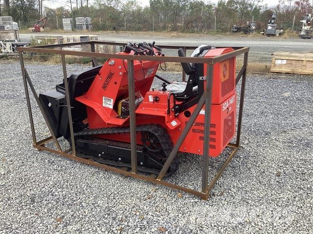 AGT SDA-140T Crawler loaders