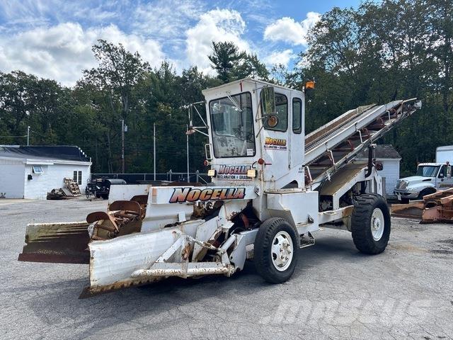 Athey 7-12D Asphalt pavers