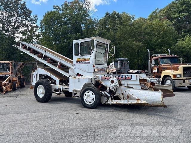 Athey 7-12D Asphalt pavers