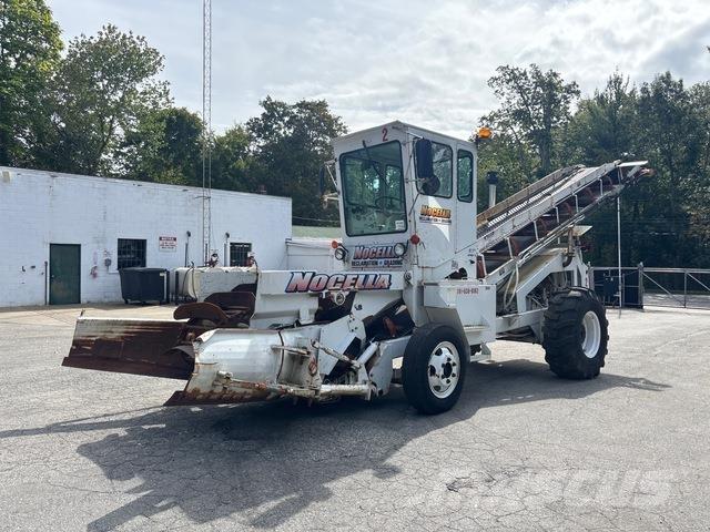 Athey 7-12D Asphalt pavers