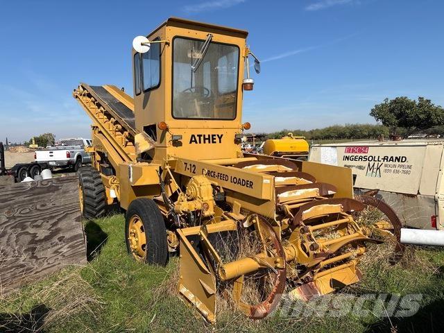 Athey 712D Asphalt pavers