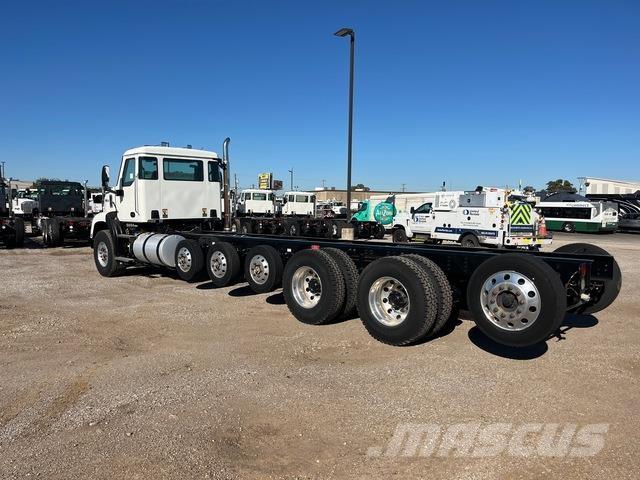 Autocar DC64 Cabins and interior