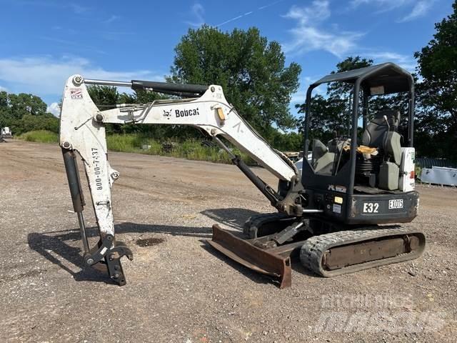 Bobcat E32 Crawler excavators