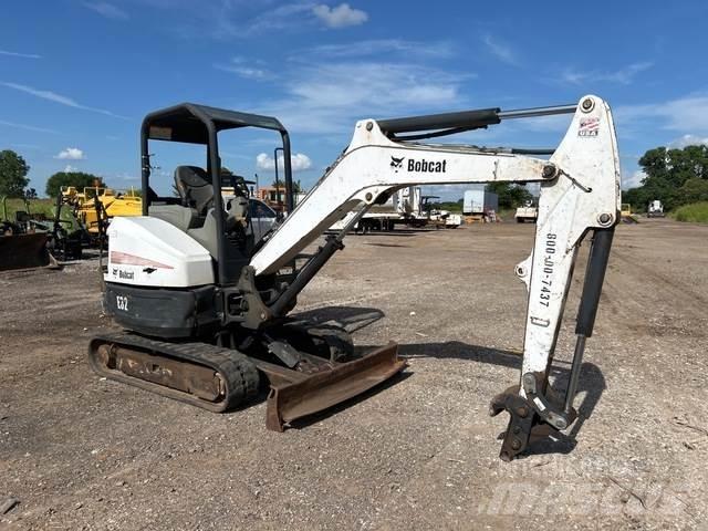 Bobcat E32 Crawler excavators