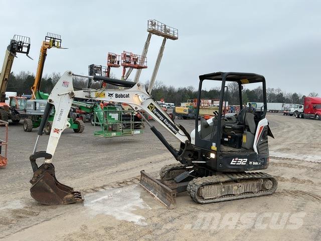 Bobcat E32 Crawler excavators
