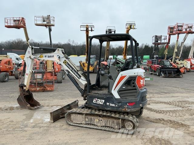 Bobcat E32 Crawler excavators
