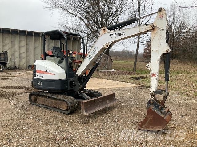 Bobcat E32 Crawler excavators