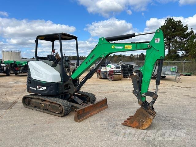 Bobcat E32i Crawler excavators