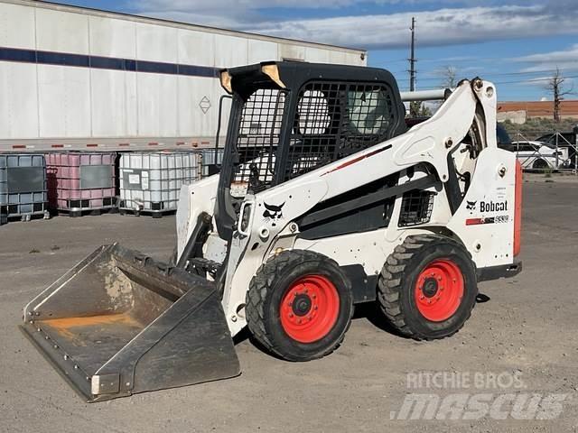Bobcat S530 Skid steer loaders