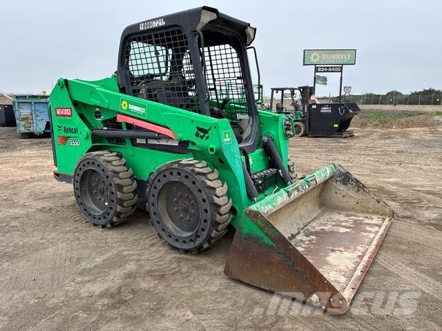Bobcat S550 Skid steer loaders