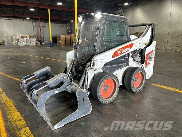 Bobcat S66 Skid steer loaders