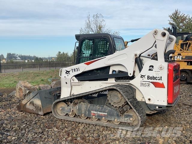 Bobcat T870 Skid steer loaders
