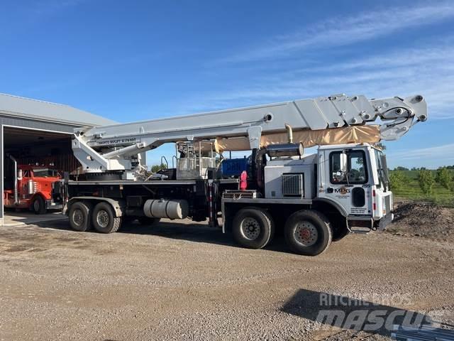 Bronto S178HDT Track mounted cranes