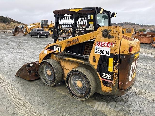 CAT 226 Skid steer loaders