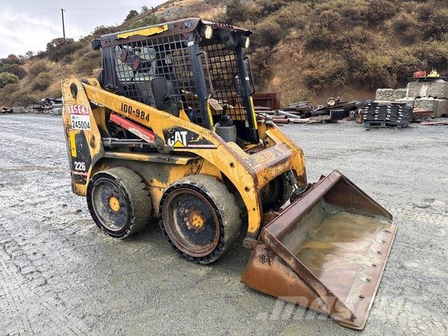 CAT 226 Skid steer loaders