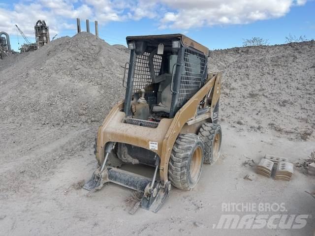 CAT 226B Skid steer loaders