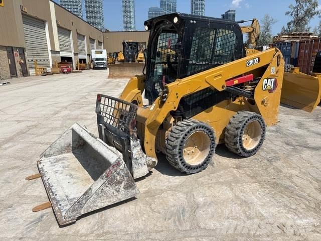 CAT 236D3 Skid steer loaders