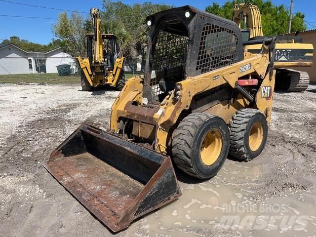 CAT 242D3 Skid steer loaders