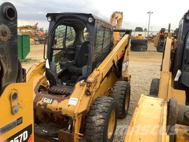 CAT 262D Skid steer loaders