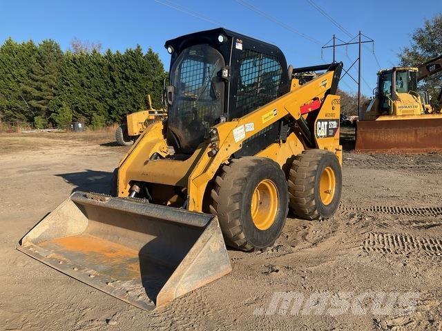 CAT 272D2 XHP Skid steer loaders