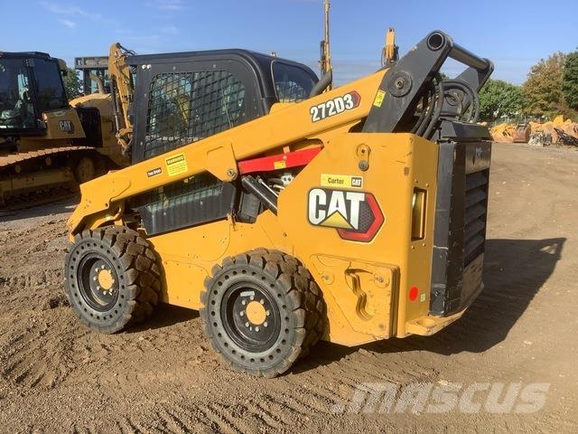 CAT 272D3 Skid steer loaders