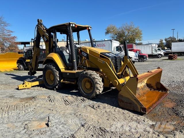 CAT 420F2 Backhoe