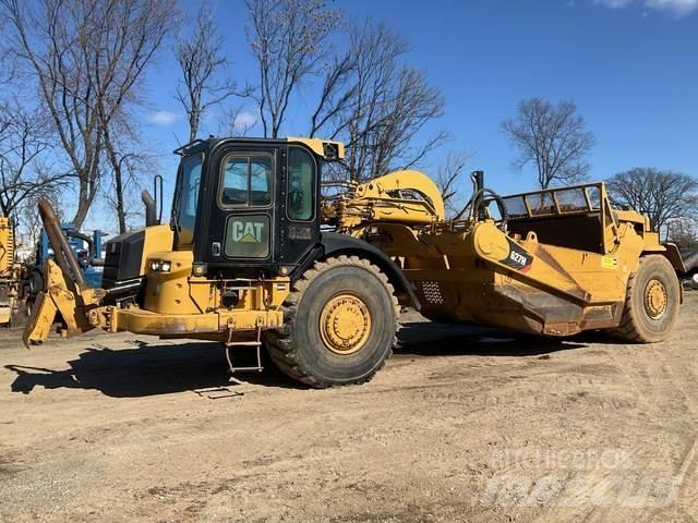 CAT 627H Scrapers
