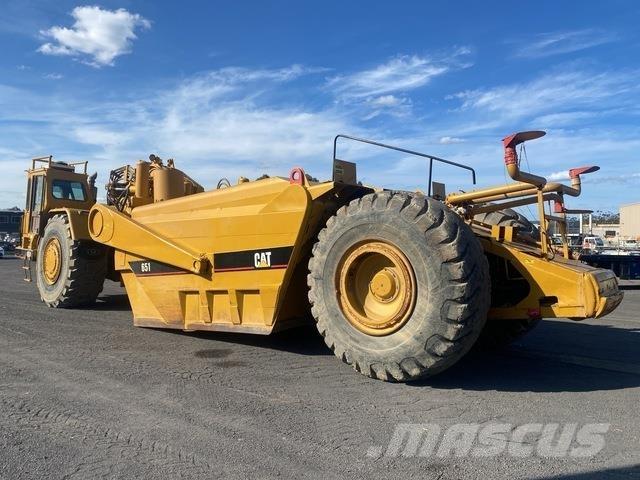 CAT 651 Water bowser