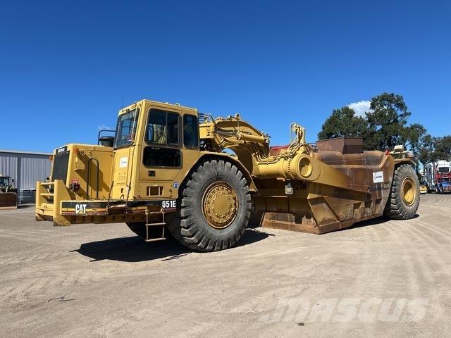 CAT 651E Water bowser