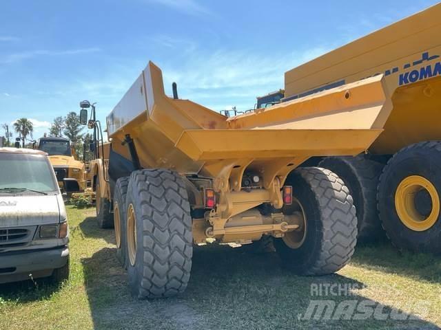 CAT 725C2 Articulated Haulers