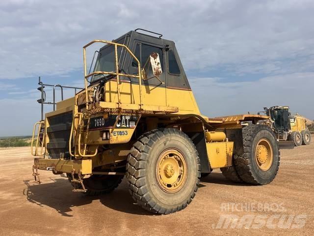 CAT 769D Articulated Haulers