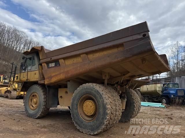 CAT 769D Articulated Haulers