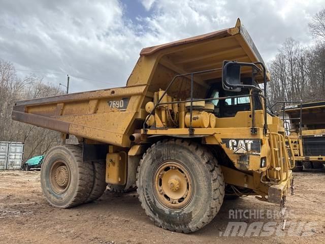 CAT 769D Articulated Haulers