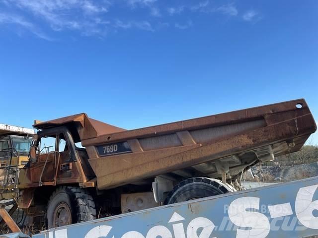CAT 769D Articulated Haulers