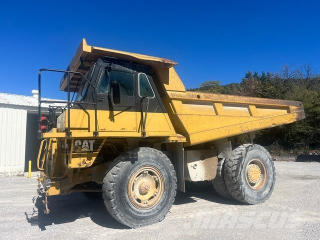CAT 769D Articulated Haulers