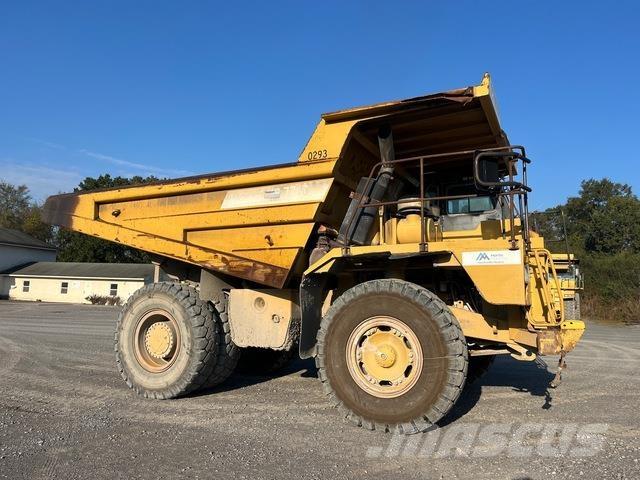 CAT 771D Articulated Haulers