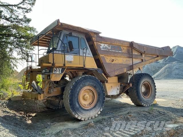 CAT 775D Articulated Haulers