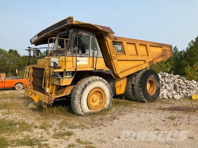 CAT 775D Articulated Haulers