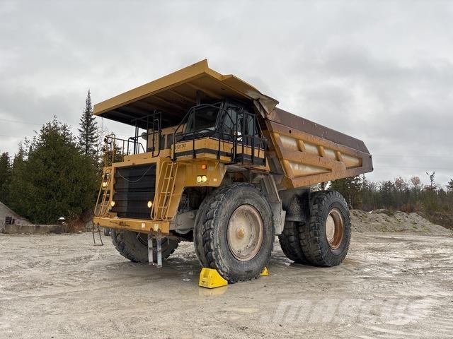 CAT 777D Articulated Haulers