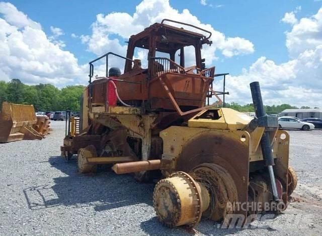 CAT 826K Soil compactors